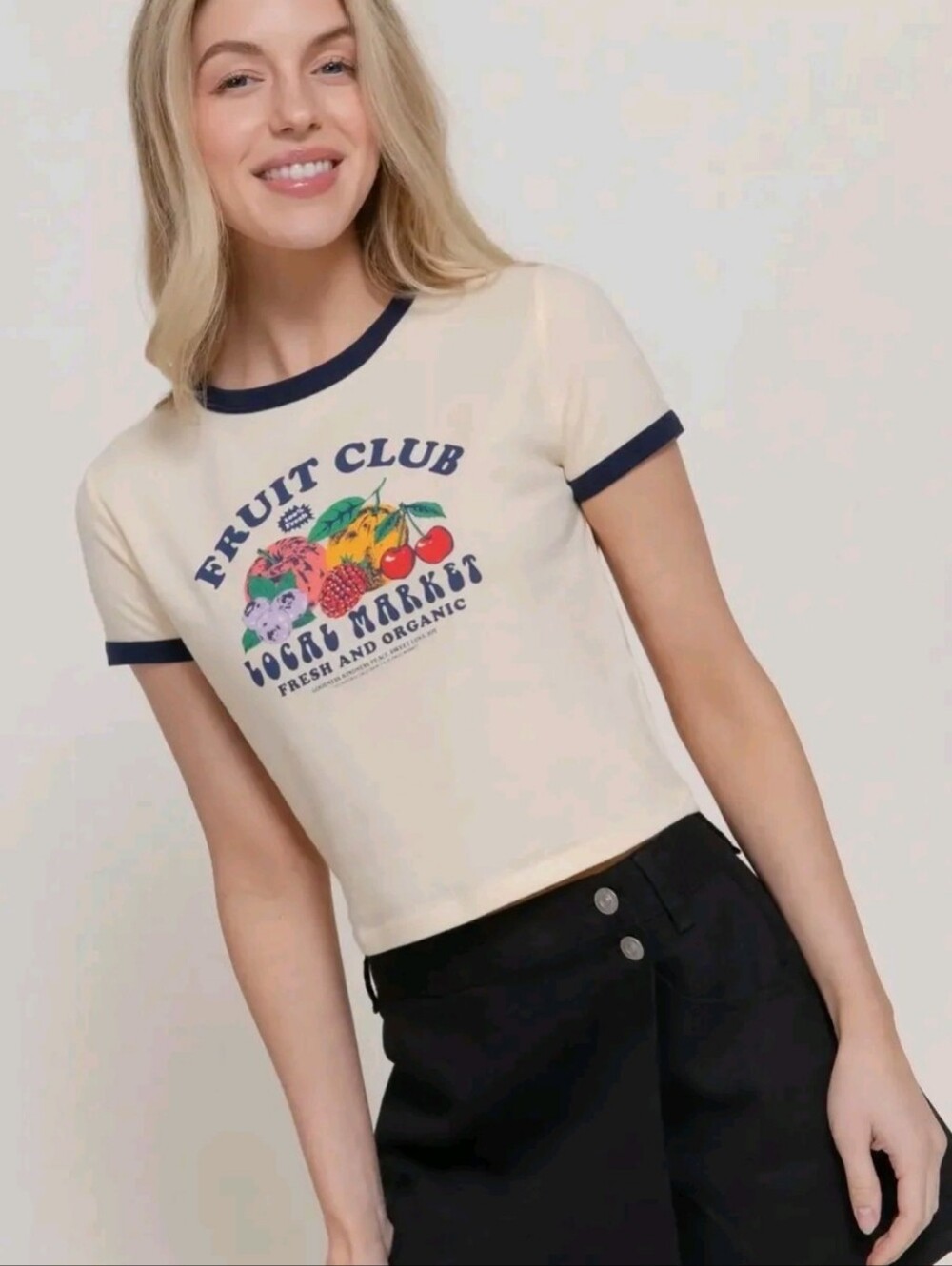 Active USA Women's Fruit Club Market Fitted Tee Sz Large NWT